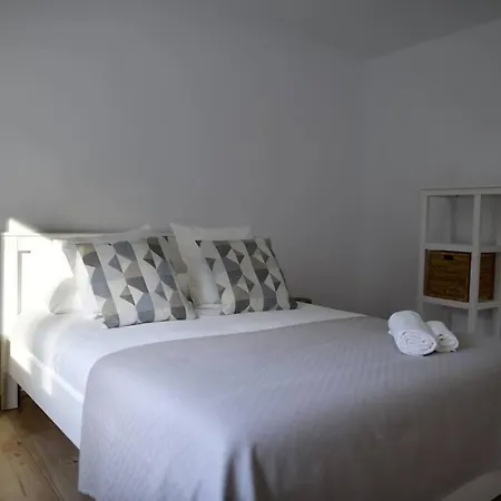 Mosqueroles Casa En Castellfollit De La Roca Tatil Evi Girona
