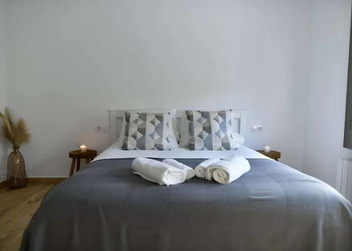 Mosqueroles Casa En Castellfollit De La Roca Nyaraló