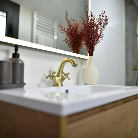 Mosqueroles Casa En Castellfollit De La Roca Nyaraló Girona