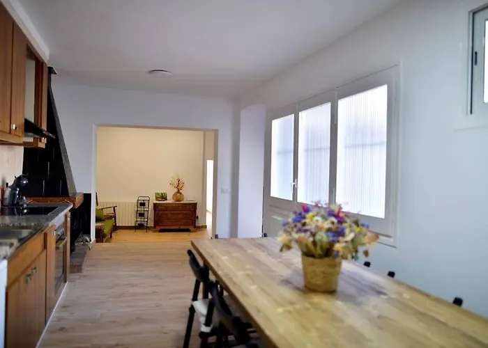 Mosqueroles Casa En Castellfollit De La Roca