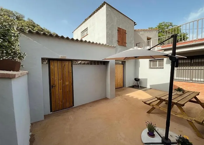 Mosqueroles Casa En Castellfollit De La Roca Girona